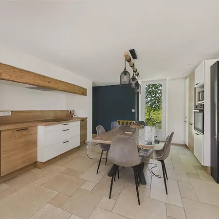Grand Jardin Et Terrasse - Maison Pour 7