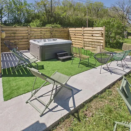 Grand Jardin, Terrasse Et Jacuzzi - Maison Pour 7 בית נופש *