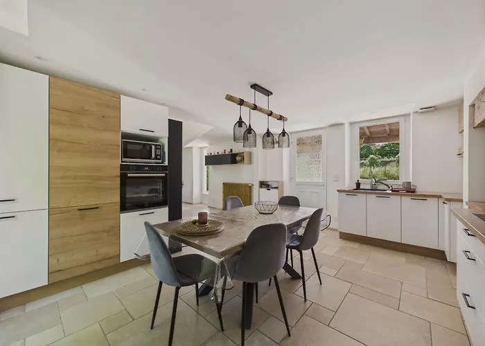 Grand Jardin Et Terrasse - Maison Pour 7 * Terrasson