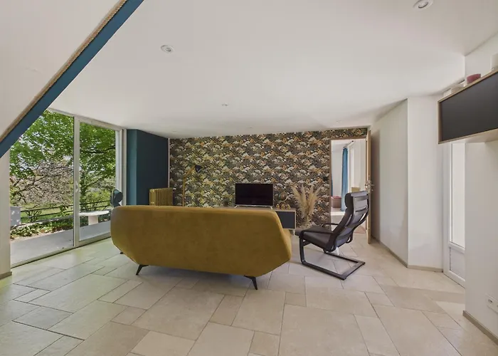 Grand Jardin Et Terrasse - Maison Pour 7 Terrasson